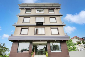 Super Townhouse Dharamshala